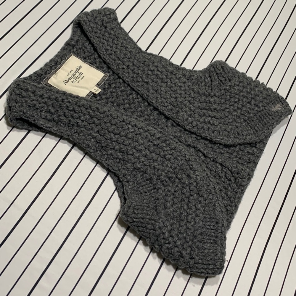 Abercrombie and Fitch Knitted Vest